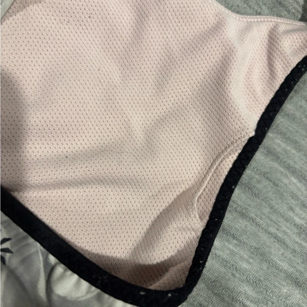 Athleta Marble Print Sports Bra Crisscross Back Pink Mesh Support Size‎ S
